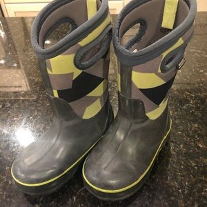 Boys BOGS size 11 winter boots -30 below! GUC